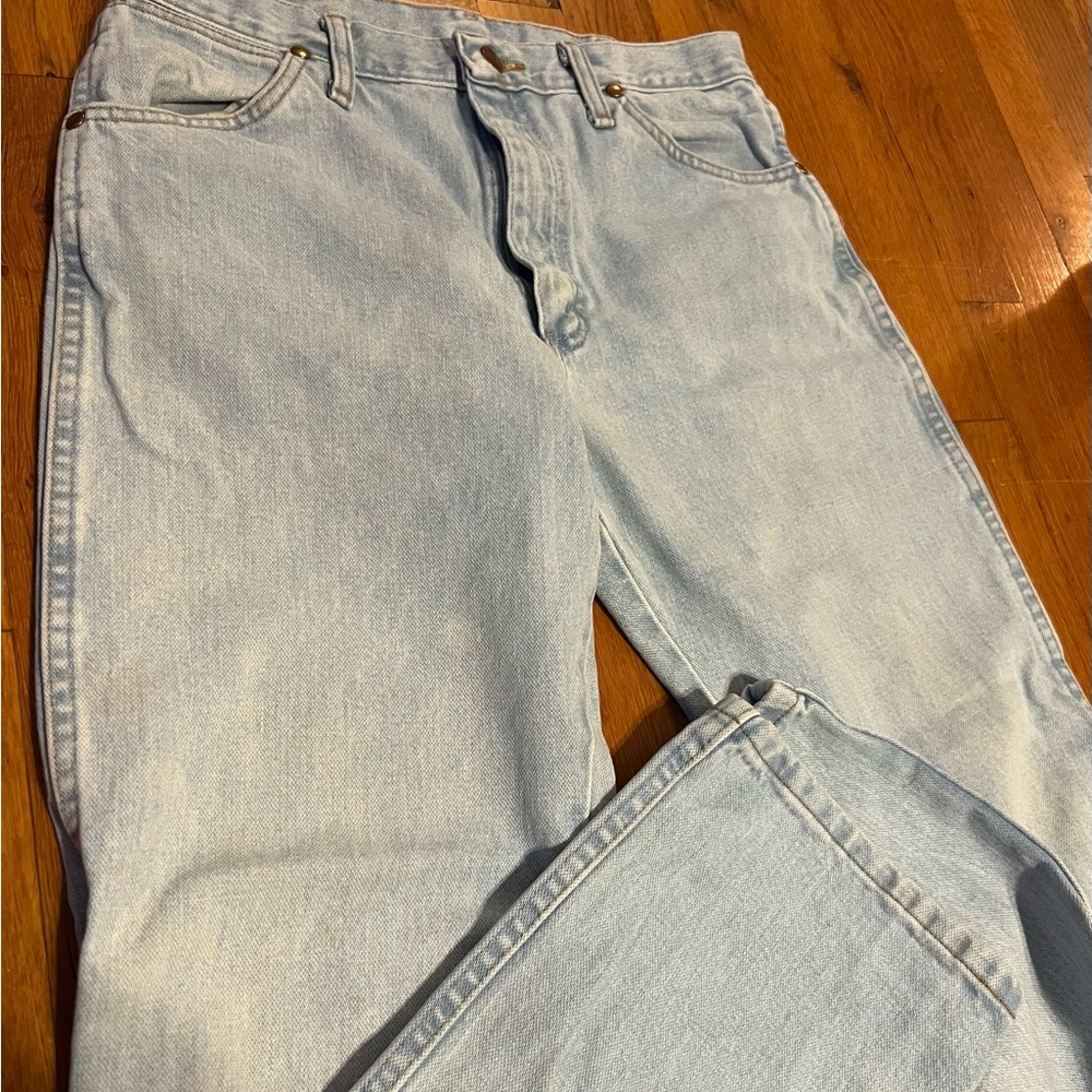 Light wash wrangler jeans